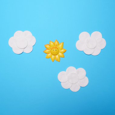 Mavi kağıt - Childre üzerinde çeşitli nesnelerin peri kuyruk olay çıkardı
