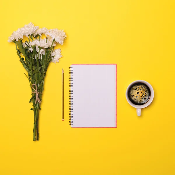 Concepto de escritorio de bloggers - Flat lay — Foto de Stock