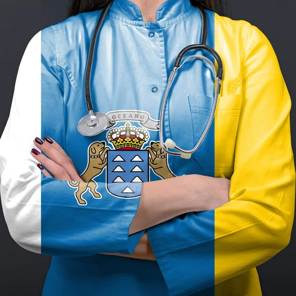 Doctor Gezondheidszorg Onder Nationale Vlag Van Canarische Eilanden — Stockfoto