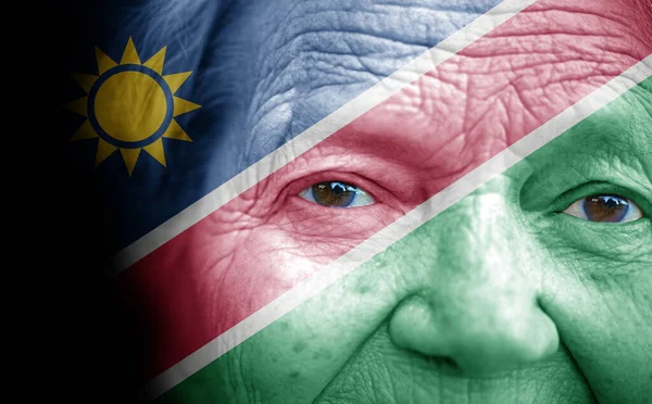 Retrato Señora Mayor Con Bandera Nacional Pintada Namibia Imágenes de stock libres de derechos