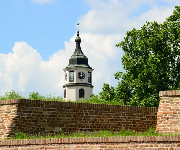 Torre del Sahat (Torre del Reloj), fortaleza de Kalemegdan en Belgrado, serbio — Foto de Stock