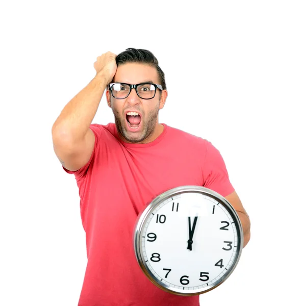 Homme hurlant avec une grosse horloge à la main isolé sur blanc — Photo