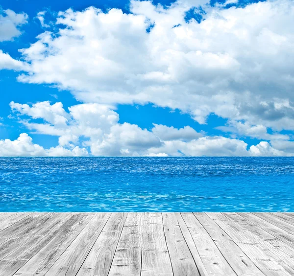 Mare tropicale e fondo pavimento in legno — Foto Stock