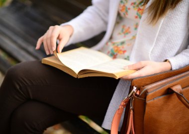 Bir Kitap Kavramı Okunuyor