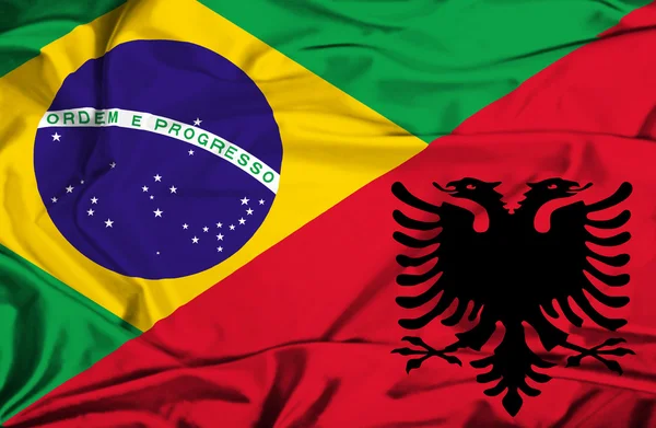 Arnavutluk ve Brezilya bayrağı sallayarak — Stok fotoğraf