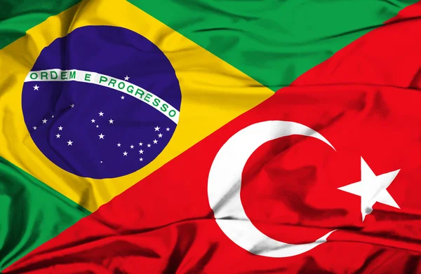 Turkiet och Brasilien viftande flagga — Stockfoto