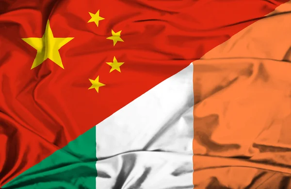 Drapeau de l'Irlande et de la Chine — Photo