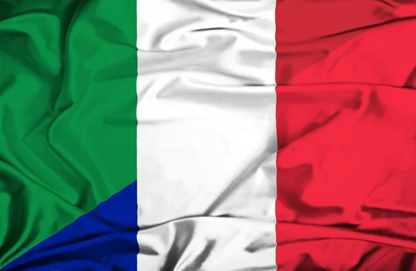 Κουνώντας τη σημαία της Γαλλίας και της Ιταλίας — Φωτογραφία Αρχείου