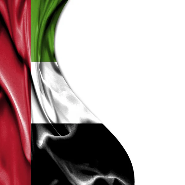 Vereinigte arabische Emirate schwenken Satin-Flagge isoliert auf weißem Hintergrund — Stockfoto