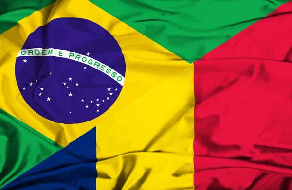 Ondeando la bandera de Chad y Brasil —  Fotos de Stock