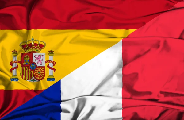 Sventolando bandiera di Francia e Spagna — Foto Stock