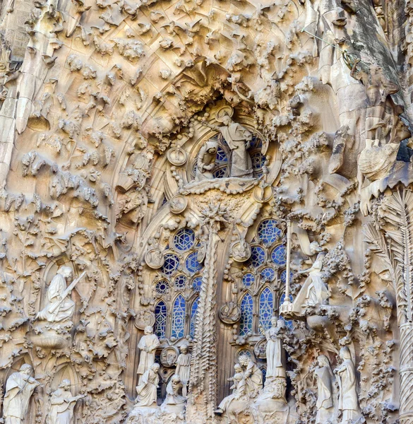 Barcelona, Spanien - den 31 December 2015: Detalj av Sagrada Familia — Stockfoto
