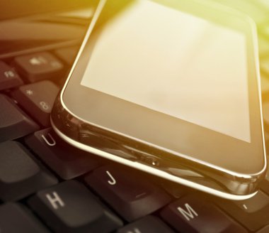 Laptop klavye cep telefonu
