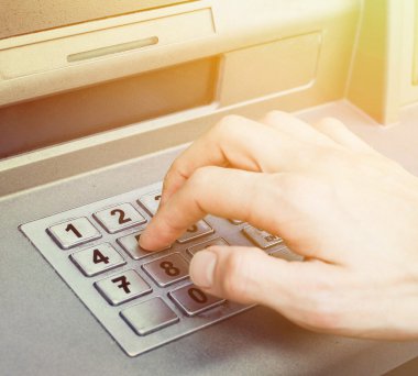 el atm banka makine üzerinde toplu iğne sayı girme