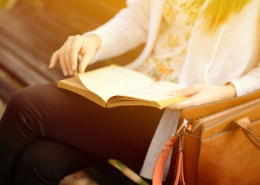 Bir Kitap Kavramı Okunuyor