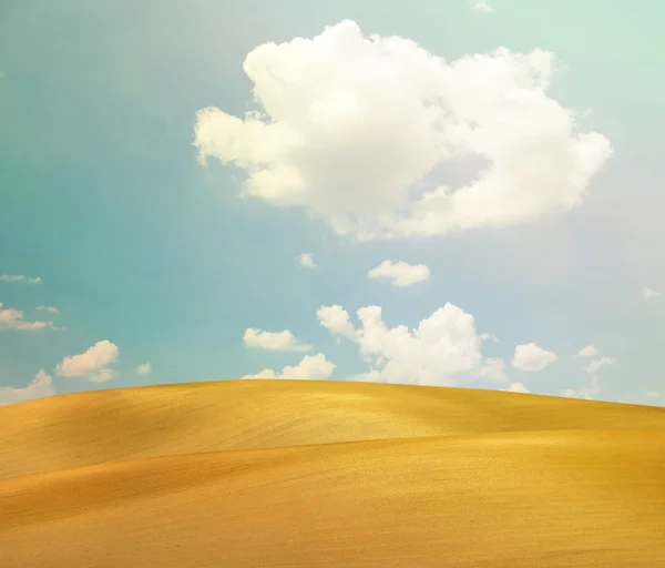 Sanddünen und strahlend blauer Himmel — Stockfoto