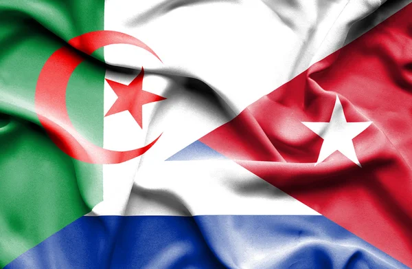 古巴和阿尔及利亚那飘扬的旗帜 — 图库照片