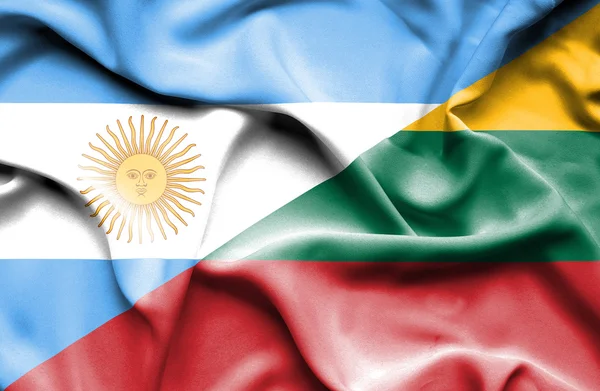 Flagge von Litauen und Argentinien schwenkend — Stockfoto