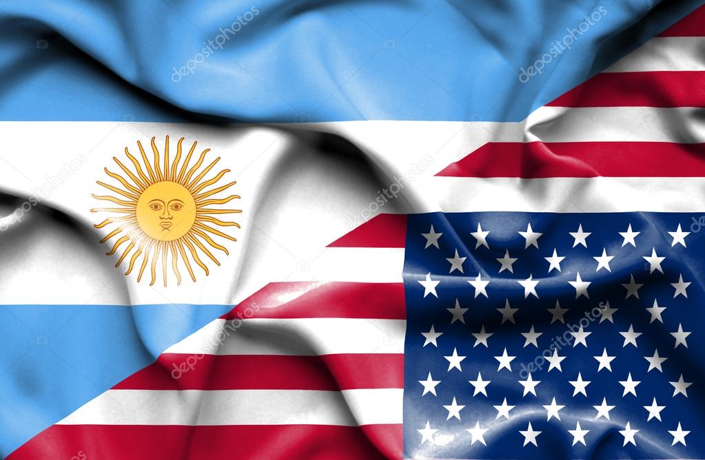 Ondeando la bandera de Estados Unidos de América y Argentina — Foto de