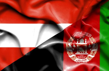 Afganistan ve Avusturya bayrağı sallayarak