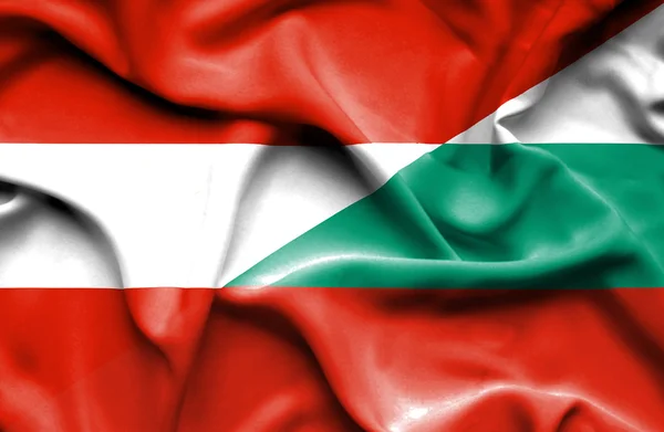 Bandera ondeante de Bulgaria y Austria — Foto de Stock