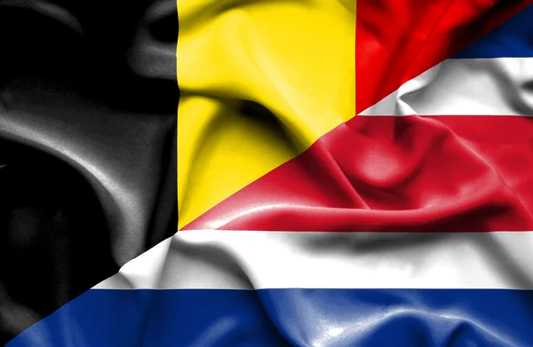 哥斯达黎加和比利时那飘扬的旗帜 — 图库照片