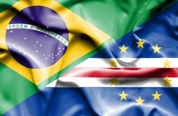 Bandeira acenando de Cabo Verde e Brasil — Fotografia de Stock