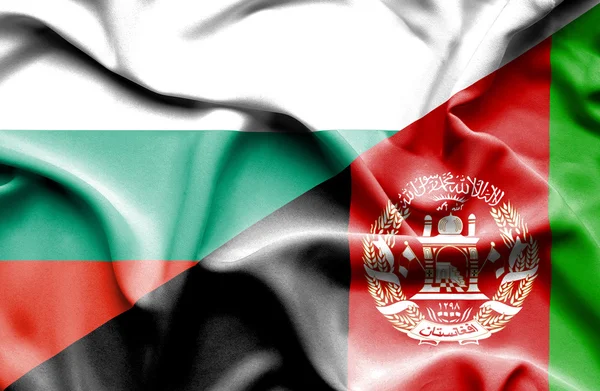 Afganistan ve Bulgaristan bayrağı sallayarak — Stok fotoğraf