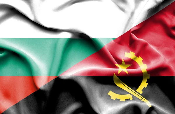 Bandeira acenando de Angola e Bulgária — Fotografia de Stock