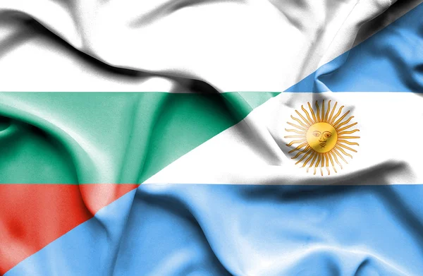 Flagge Argentiniens und Bulgariens schwenken — Stockfoto