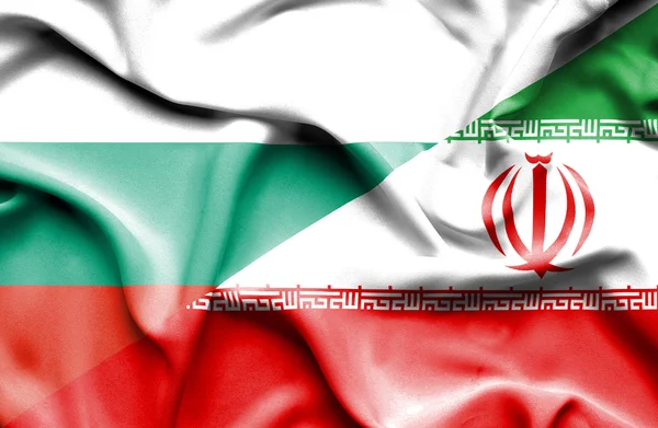 Flagge von Iran und Bulgarien schwenken — Stockfoto