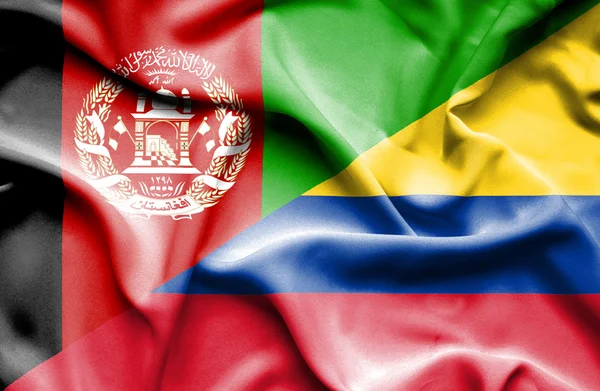 哥伦比亚和阿富汗那飘扬的旗帜 — 图库照片