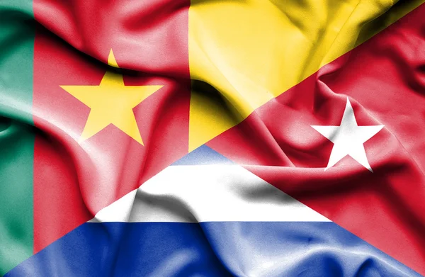Флаг Кубы и Камеруна — стоковое фото