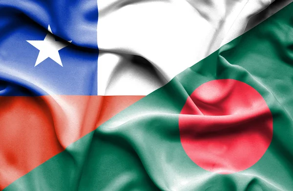 Wapperende vlag van Bangladesh en Chili — Stockfoto