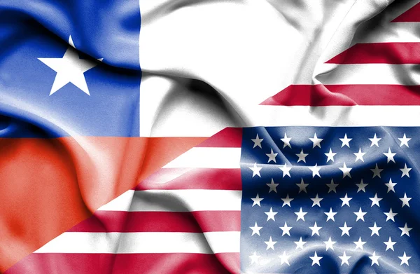 Wapperende vlag van Verenigde Staten van Amerika en Chili — Stockfoto