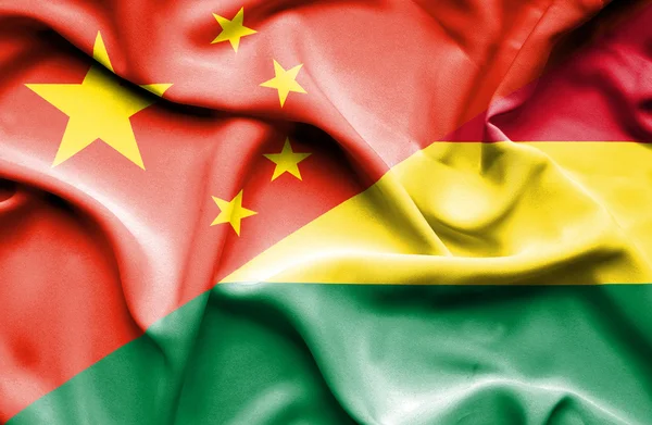 Bandeira acenando da Bolívia e da China — Fotografia de Stock