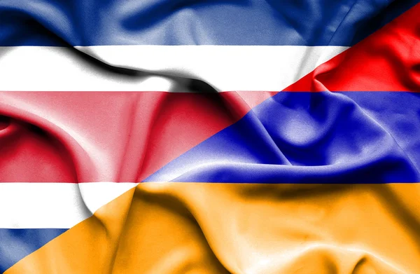 Flagge von Armenien und Costa Rica schwenkend — Stockfoto