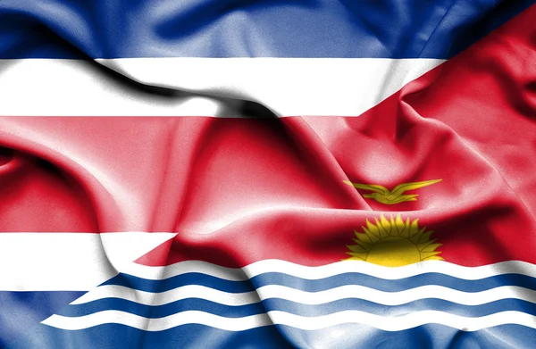 Kiribati ve Kosta Rika Cumhuriyeti bayrağı sallayarak — Stok fotoğraf