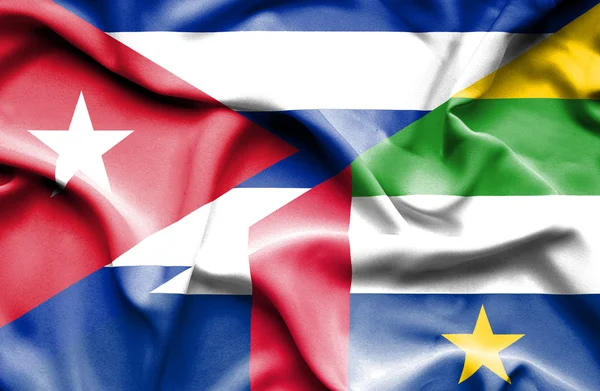 Vlající vlajka Středoafrické republiky a na Kubě — Stock fotografie