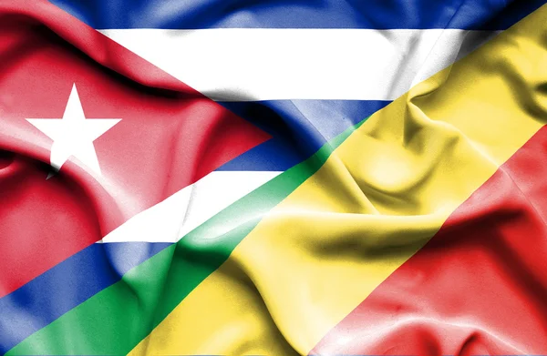 Κουνώντας τη σημαία της Δημοκρατίας του Κονγκό και της Κούβας — Φωτογραφία Αρχείου