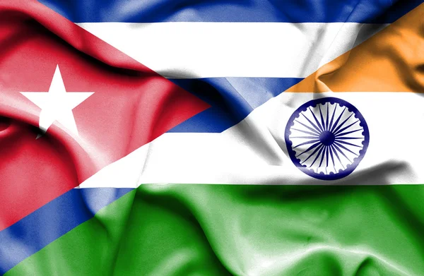 Wapperende vlag van India en Cuba — Stockfoto