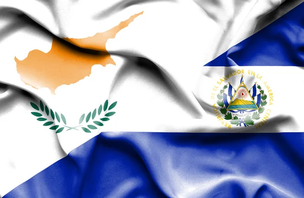 Wapperende vlag van El Salvador en Cyprus — Stockfoto