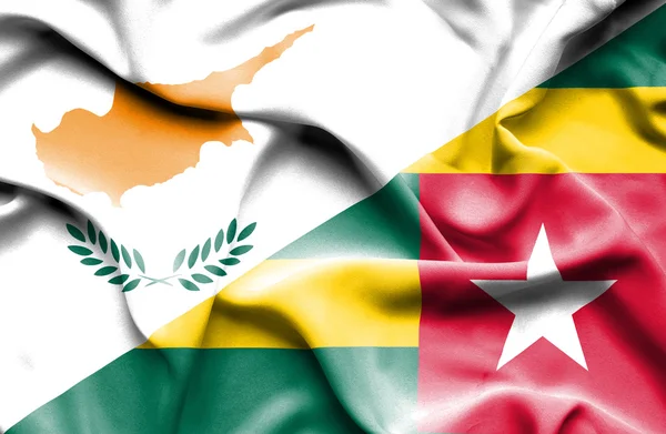 Machać flaga Togo i Cypr — Zdjęcie stockowe