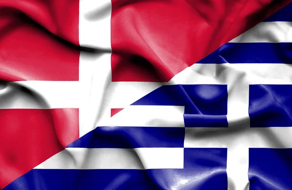 Bandeira ondulada da Grécia e Dinamarca — Fotografia de Stock
