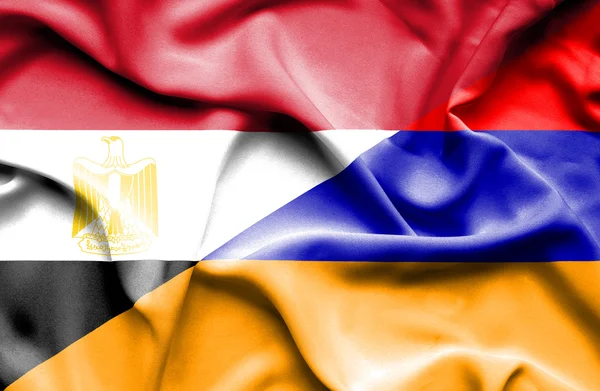 亚美尼亚和埃及的那飘扬的旗帜 — 图库照片