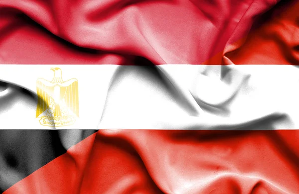 奥地利和埃及那飘扬的旗帜 — 图库照片