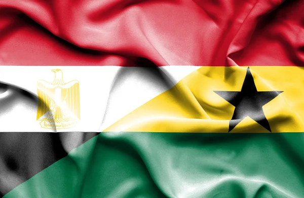 Sventolando bandiera del Ghana e dell'Egitto — Foto Stock