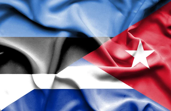 Kuba és Észtország hullámzó zászlaja — Stock Fotó