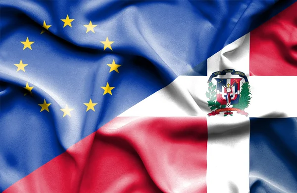 多米尼加共和国和欧盟那飘扬的旗帜 — 图库照片