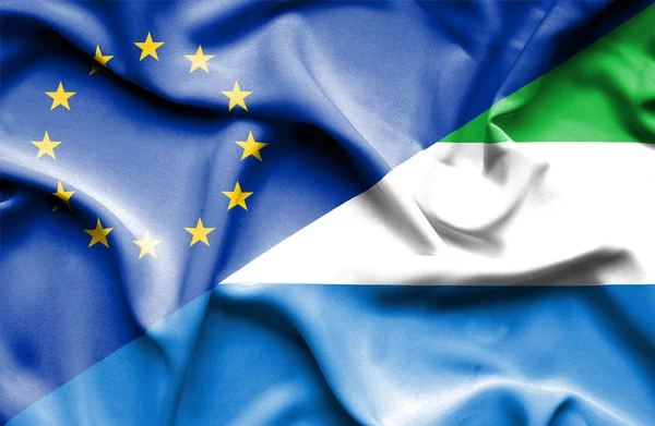 Bandera ondeante de Sierra Leona y UE — Foto de Stock